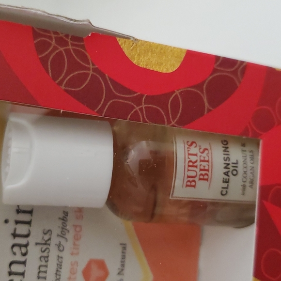 🚫SOLD Burt's Bees Best Of Kit - NEW 🎉HP - Picture 8 of 10